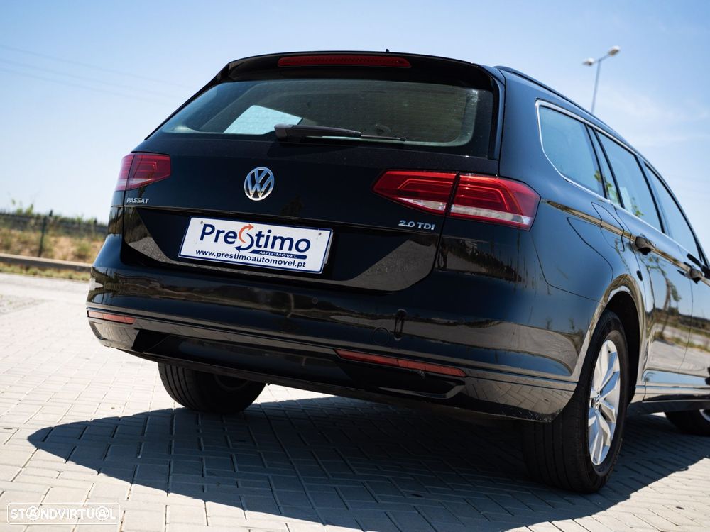 VW Passat Variant 2.0 TDI Confortline DSG - 24