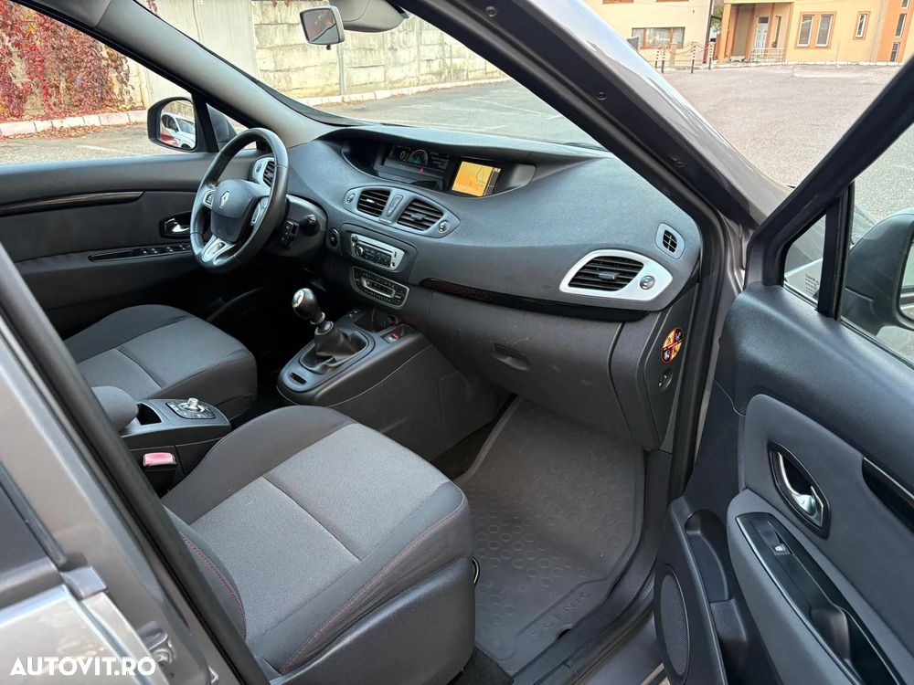Renault Grand Scenic dCi 110 LIMITED - 11