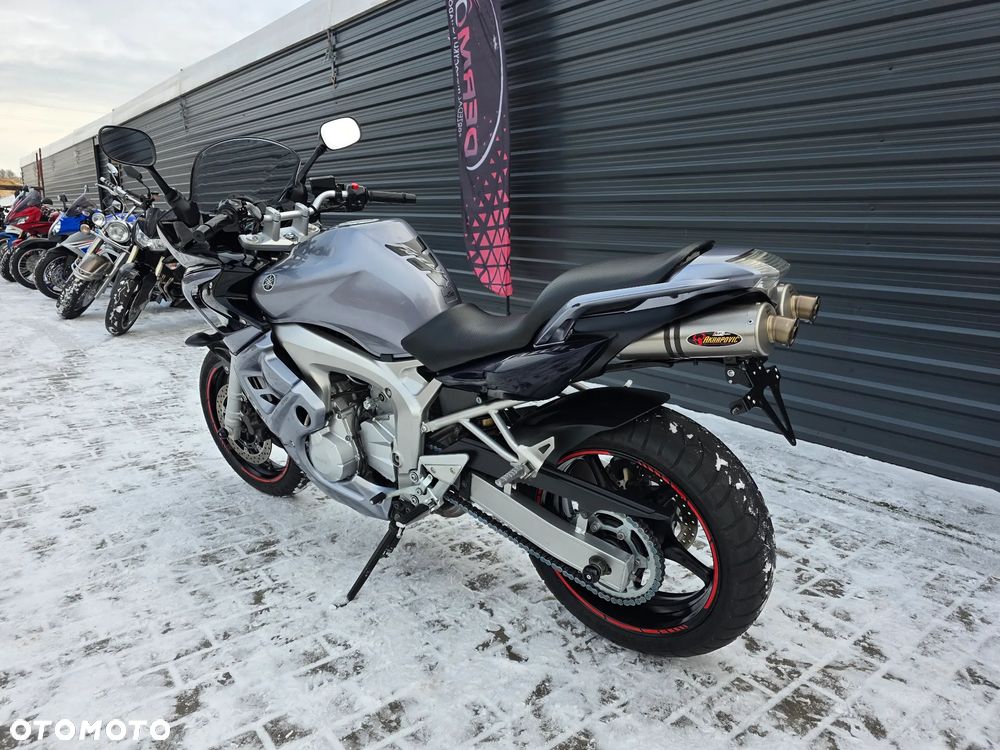 Yamaha FZ6 - 6