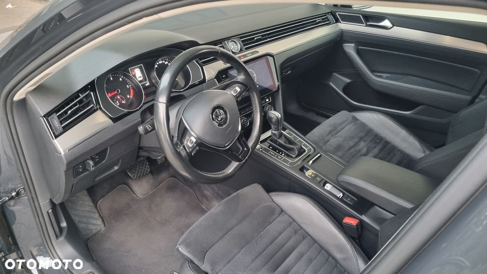 Volkswagen Passat 2.0 TDI BMT Highline DSG - 24