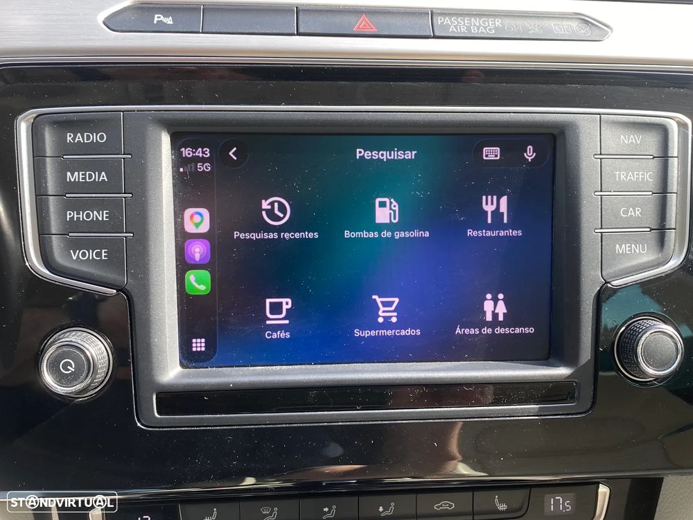 VW Passat Variant - 21