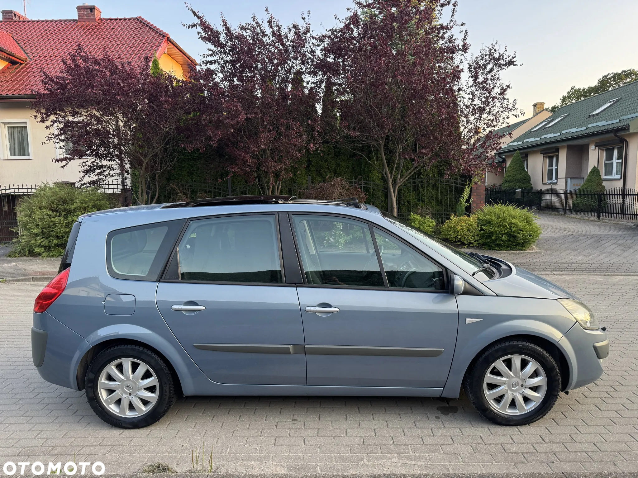 Renault Scenic 2.0 16V Luxe Privilege - 25