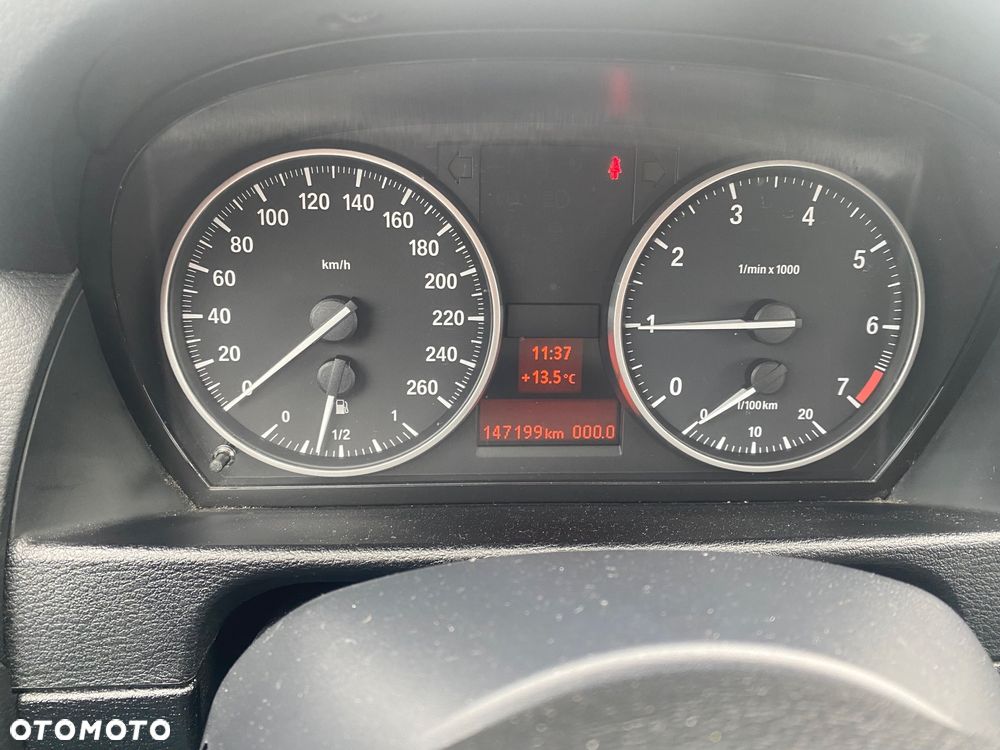 BMW X1 sDrive18i - 10