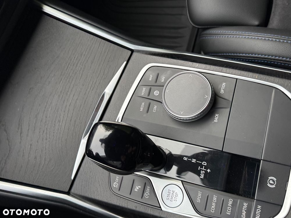 BMW Seria 3 330i M Sport sport - 16