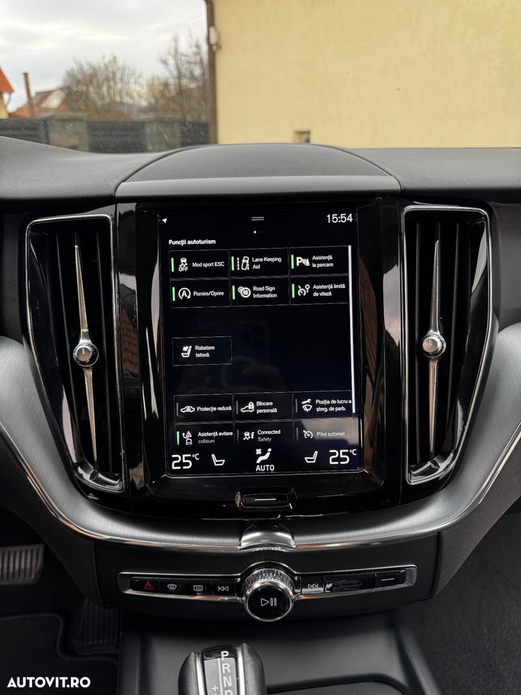 Volvo XC 60 D4 Geartronic Momentum - 9