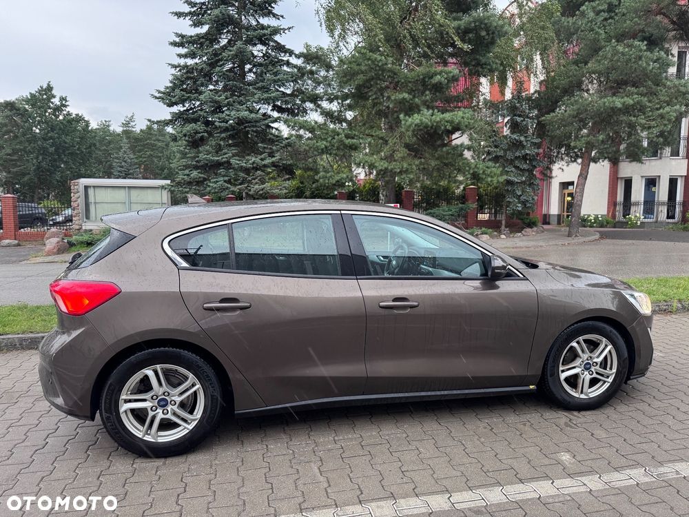 Ford Focus 1.0 EcoBoost Trend Edition Business - 10
