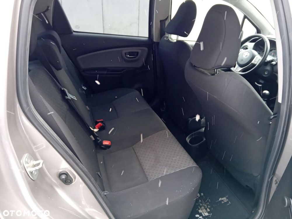 Toyota Yaris - 11