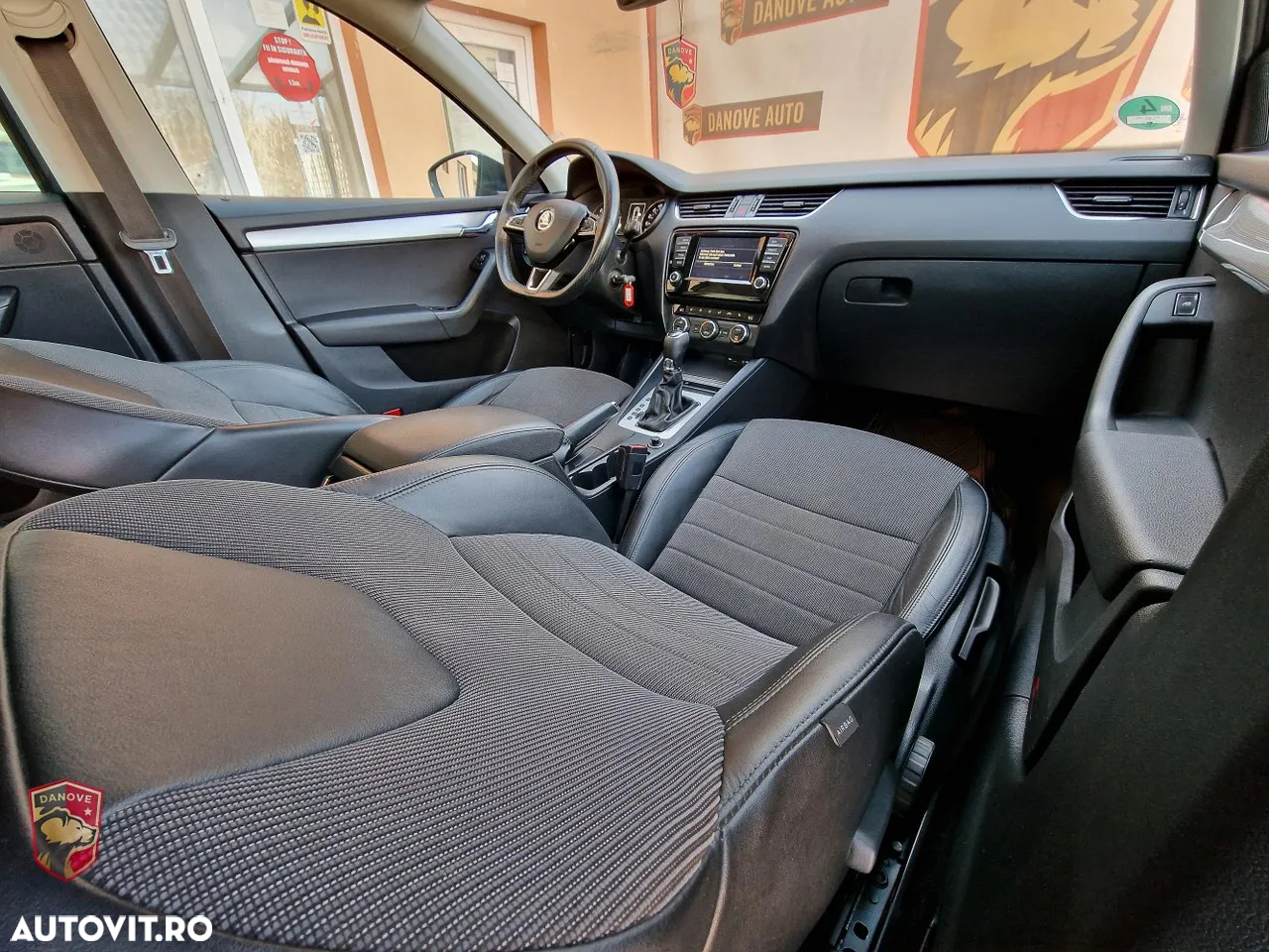 Skoda Octavia 2.0 TDI DSG Ambition - 15