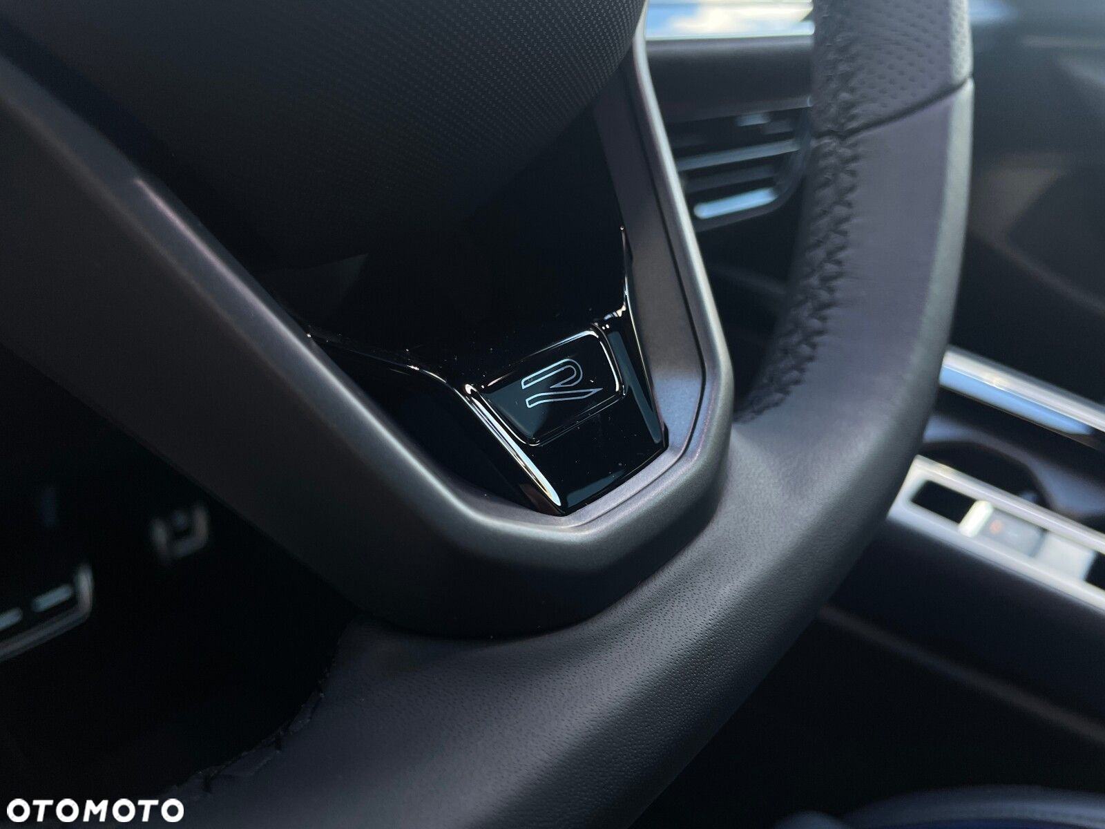 Volkswagen Passat - 16