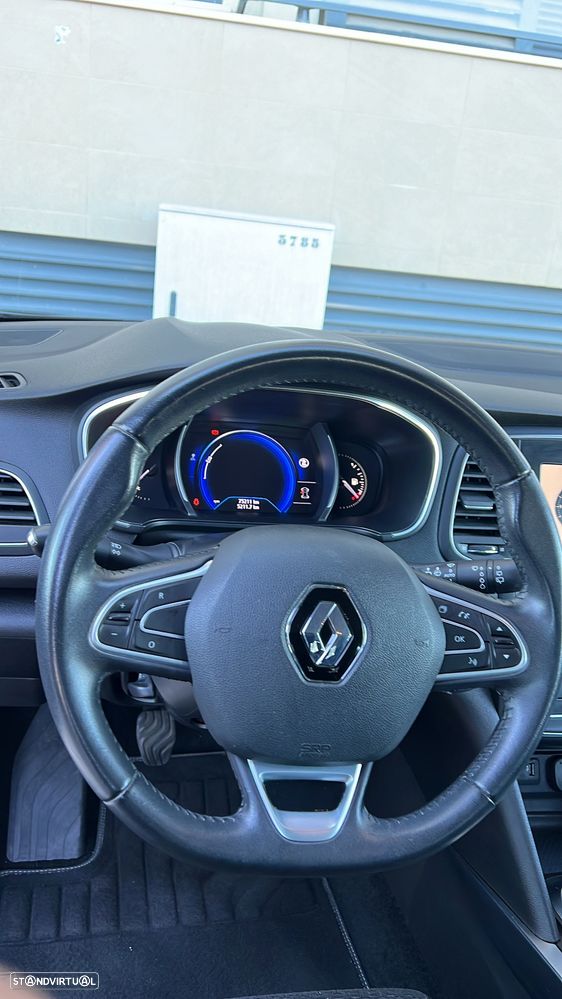 Renault Mégane E-Tech - 8