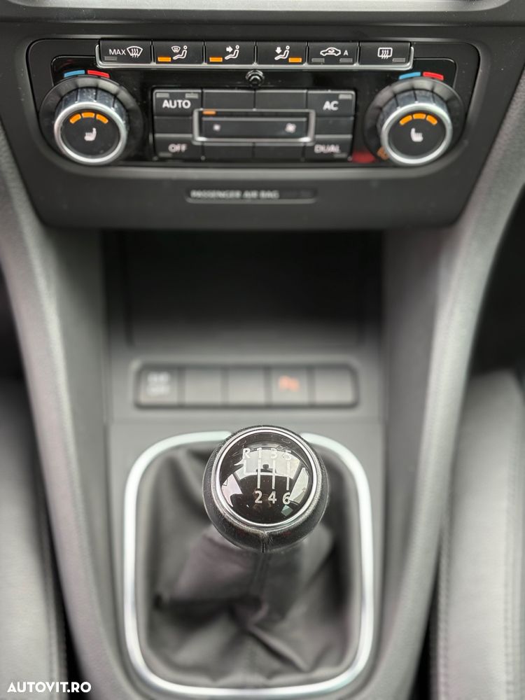 Volkswagen Golf 1.4 TSI Highline - 29