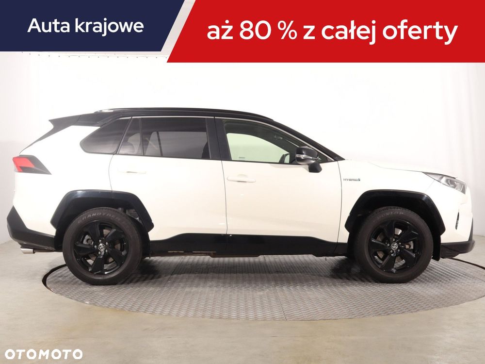 Toyota RAV4 - 8