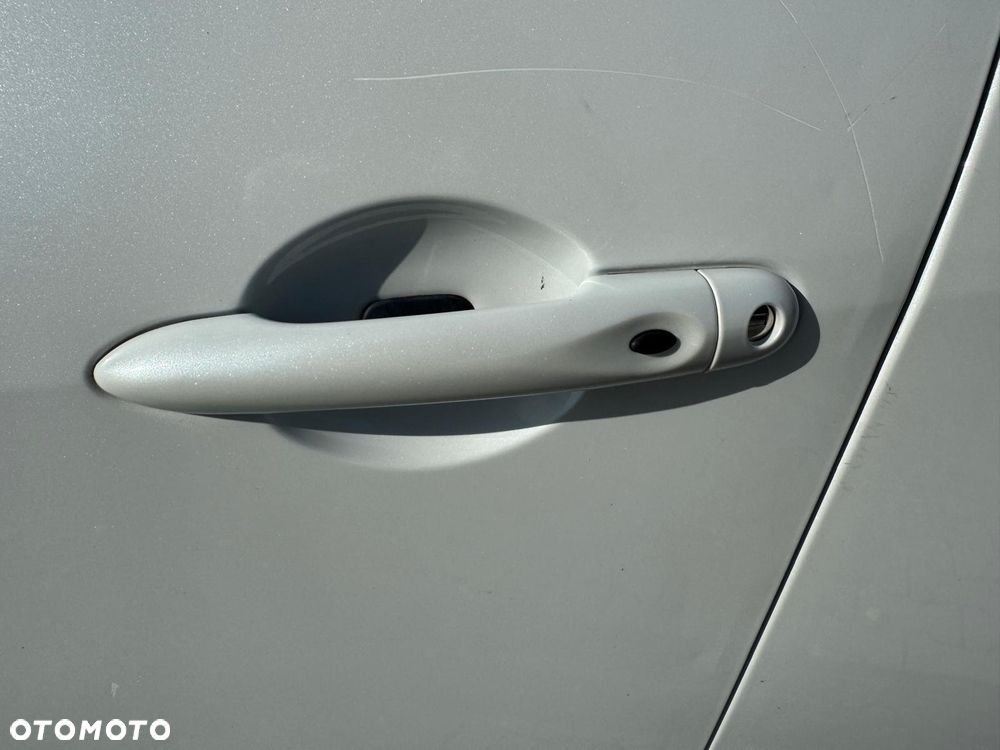 Renault Scenic 1.5 dCi Energy Bose EU6 - 12