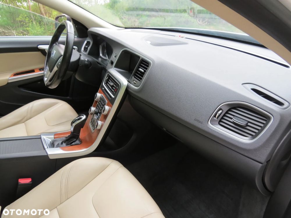 VOLVO S60 II LIFT LONG INSCRIPTION CHRISTAL WHITE PEARL 707-46 2.0 T5 B4204T11 NA CZĘŚCI - 33