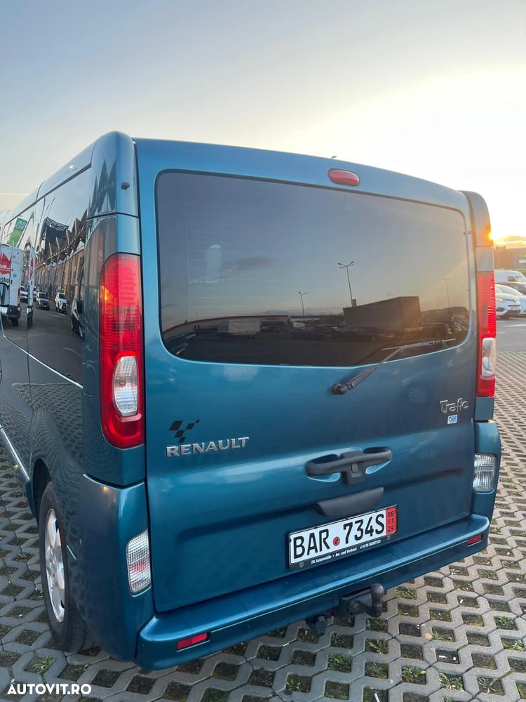 Renault Trafic 2.5 dCi FAP 150 L2H1 Quickshift Komfort - 9