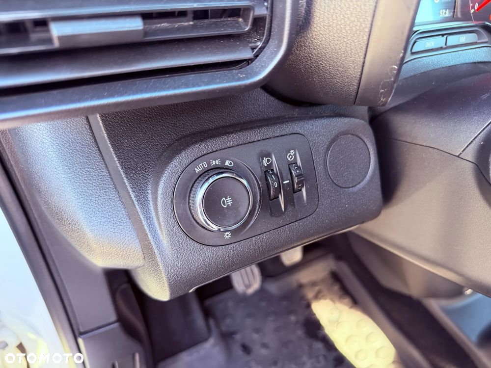 Opel Combo 1.5 CDTI Edition Plus S&S - 9