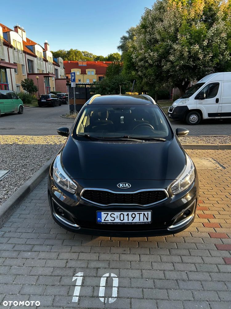 Kia Ceed 1.6 GDI L DCT - 6