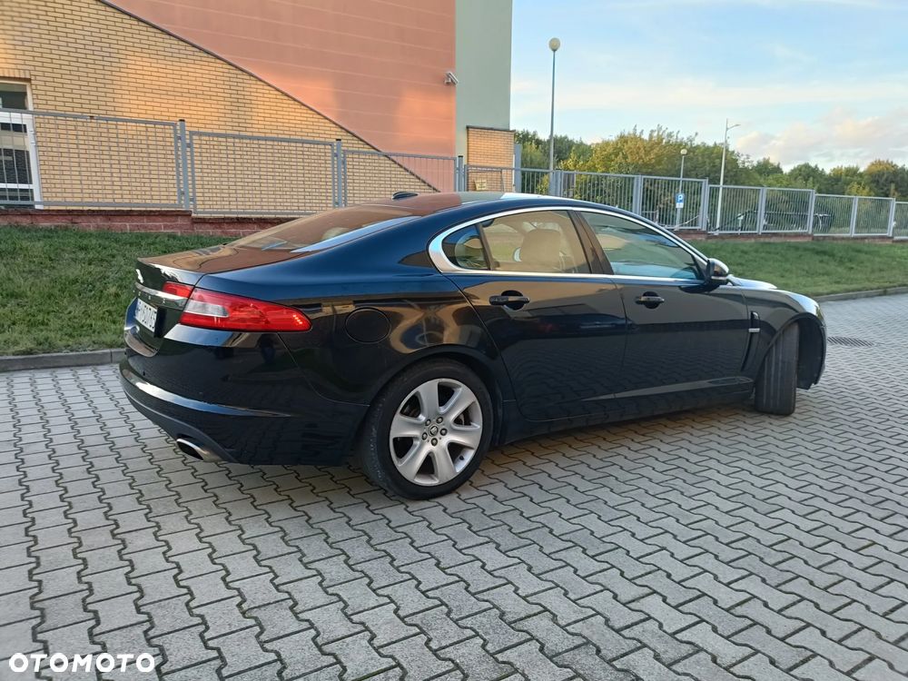 Jaguar XF 3.0 V6 Diesel Premium Luxury - 3