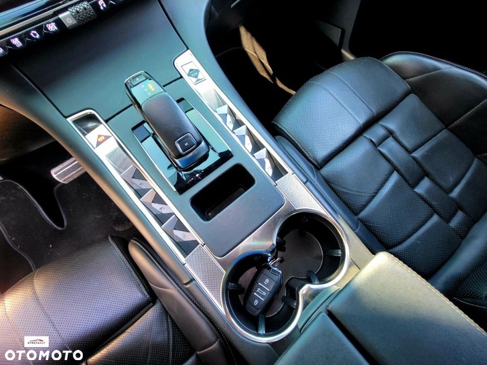 DS Automobiles DS 7 Crossback - 29