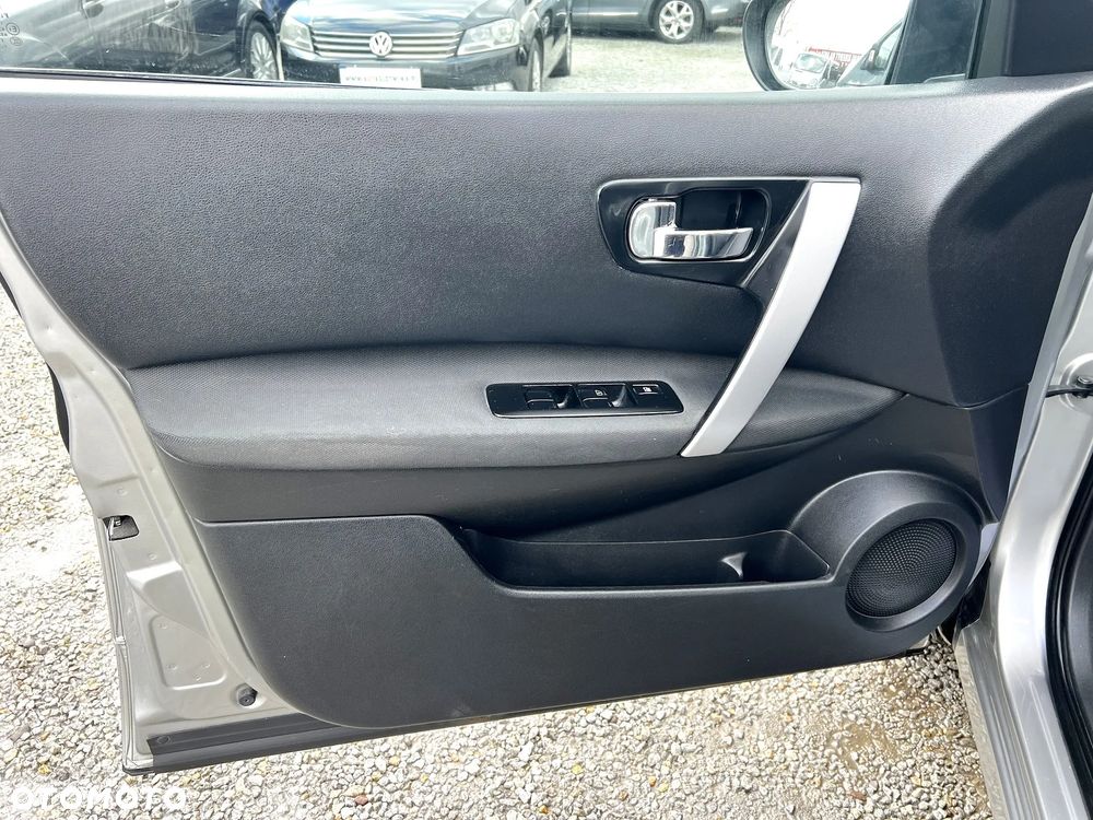 Nissan Qashqai 2.0 Lounge - 19