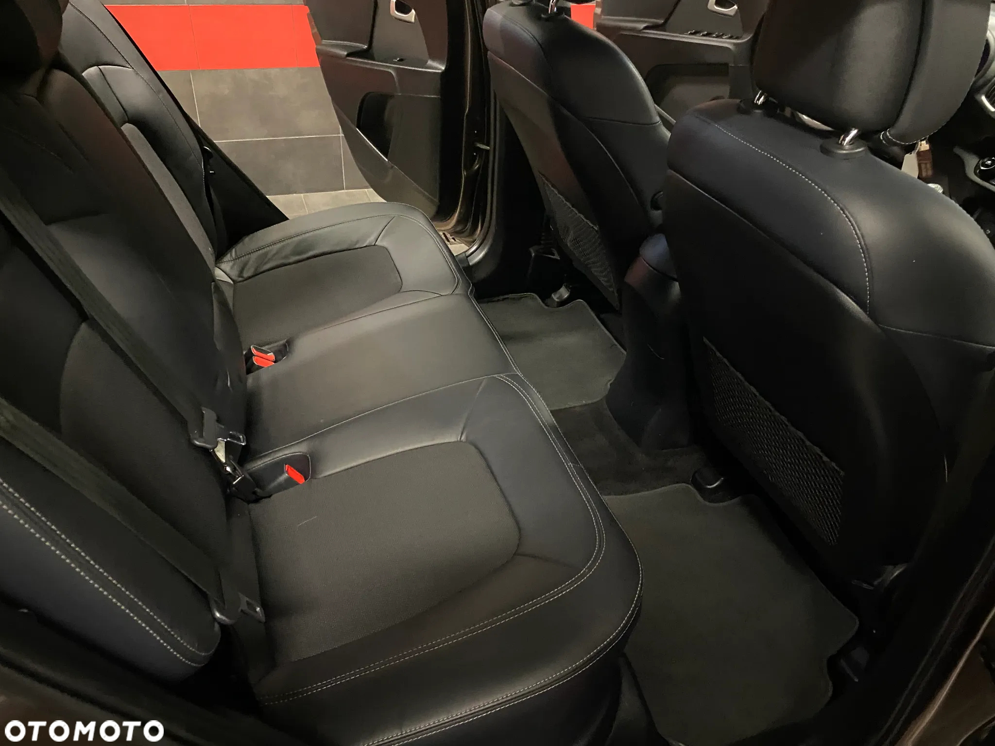 Kia Sportage 2.0 M - 11