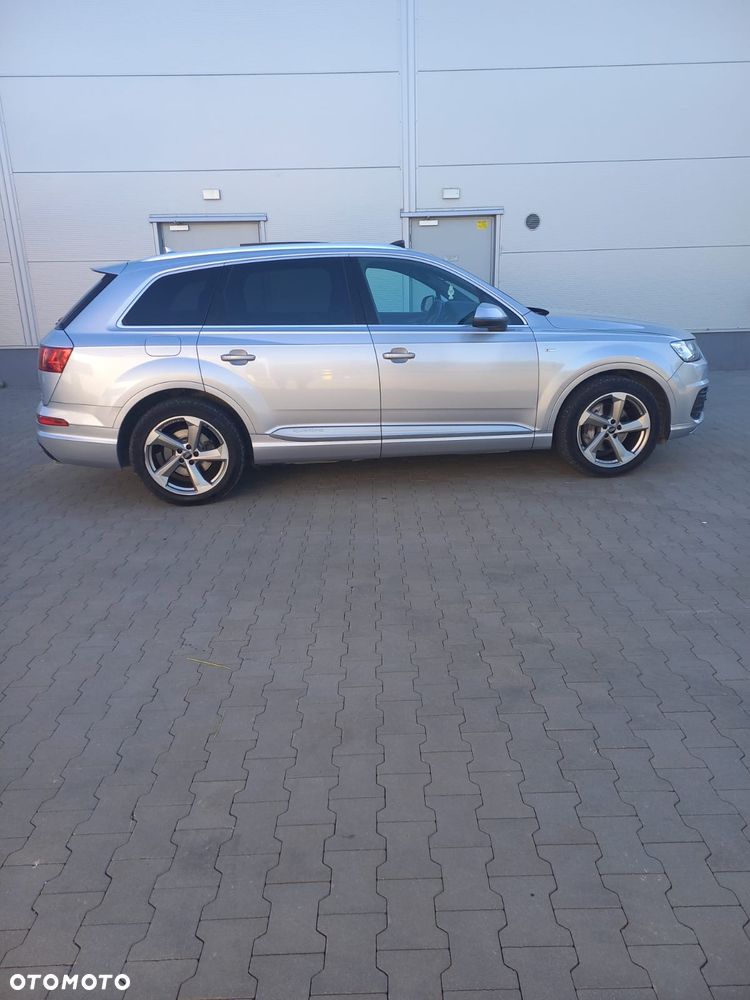 Audi Q7 - 6