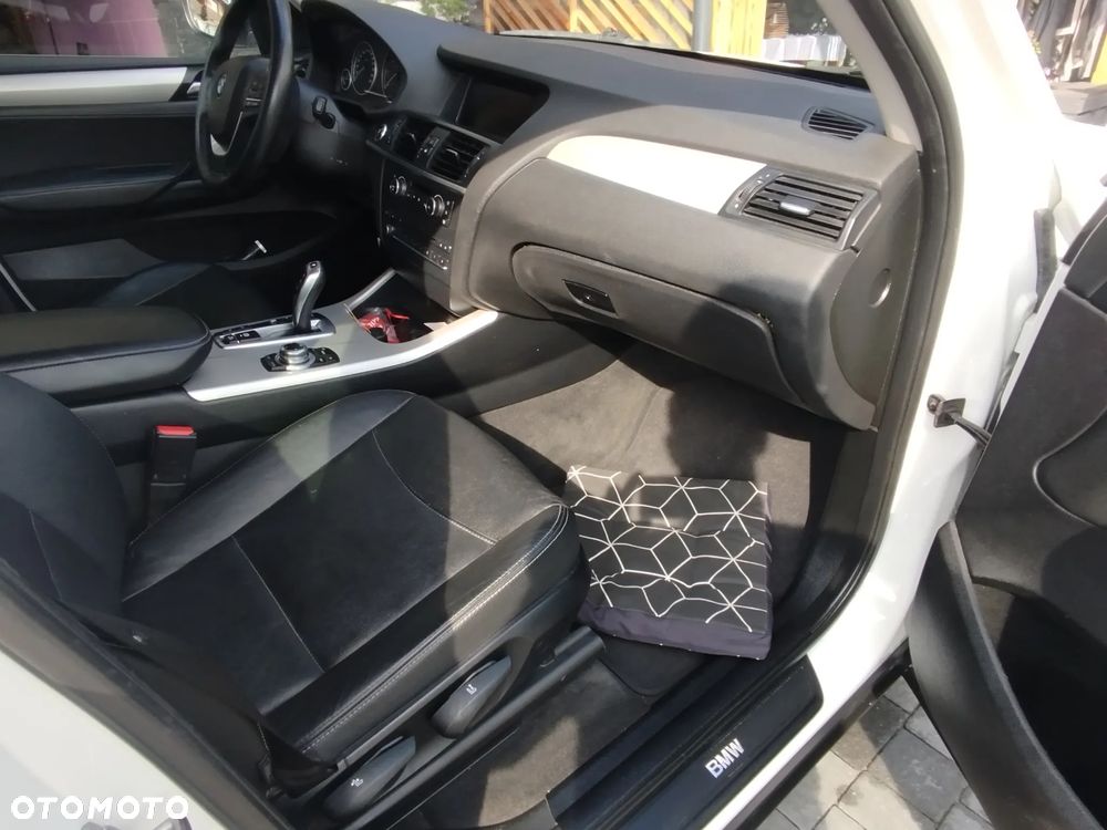 BMW X3 xDrive20d - 16