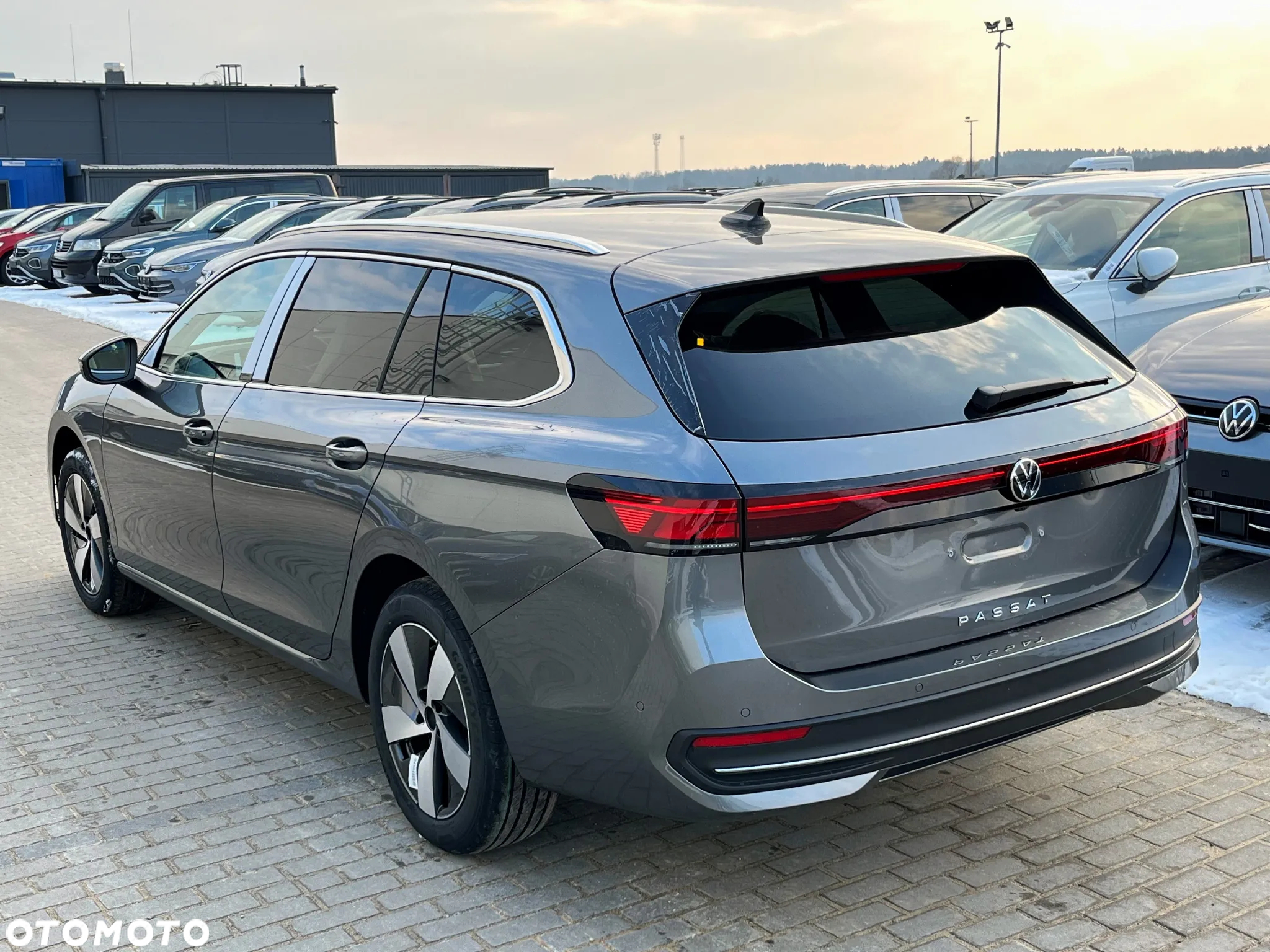 Volkswagen Passat 2.0 TDI SCR Business DSG - 4