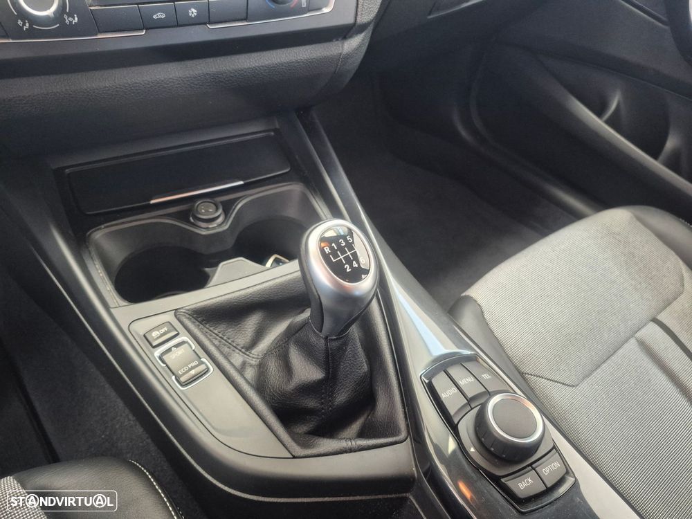 BMW 116 d EDynamics Line Urban - 14