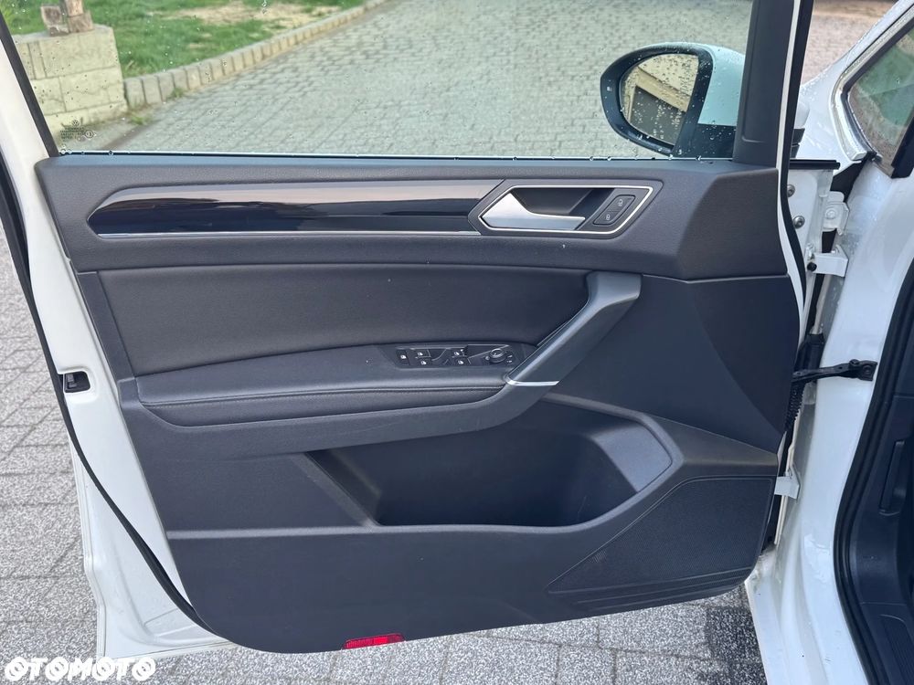 Volkswagen Touran 2.0 TDI BMT Comfortline Plus DSG - 12