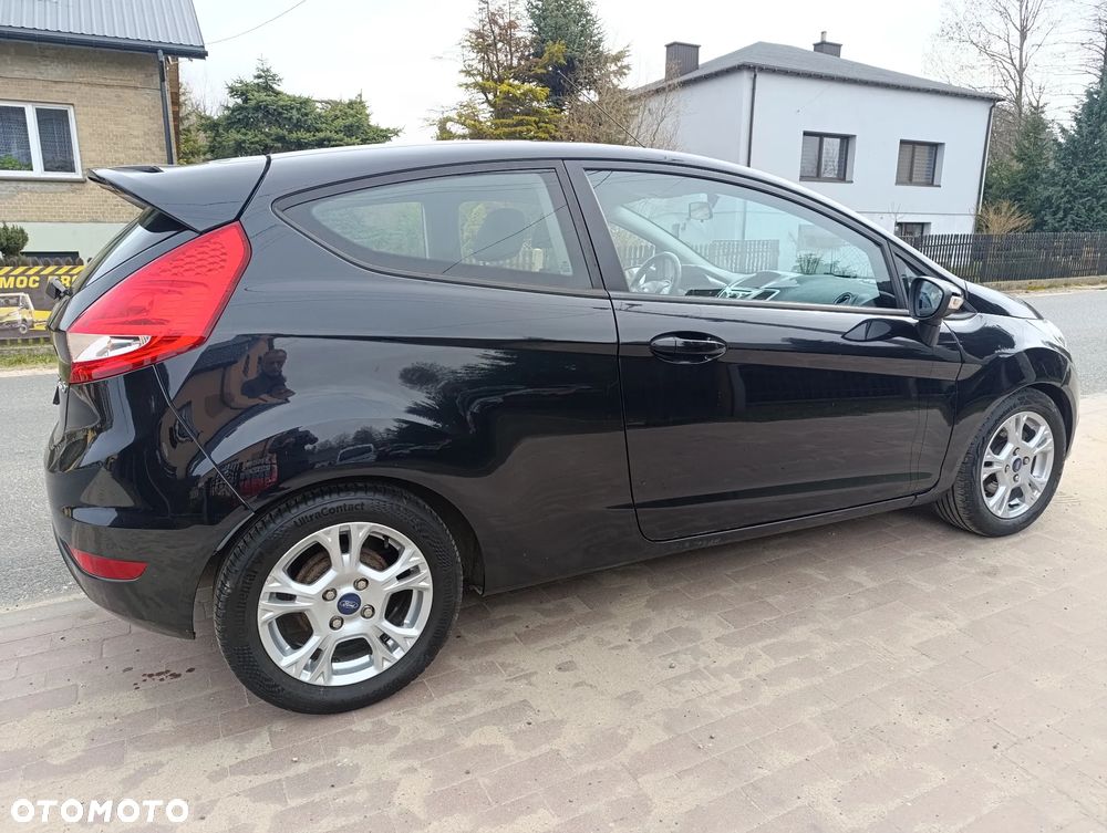 Ford Fiesta 1.25 Champions Edition - 16