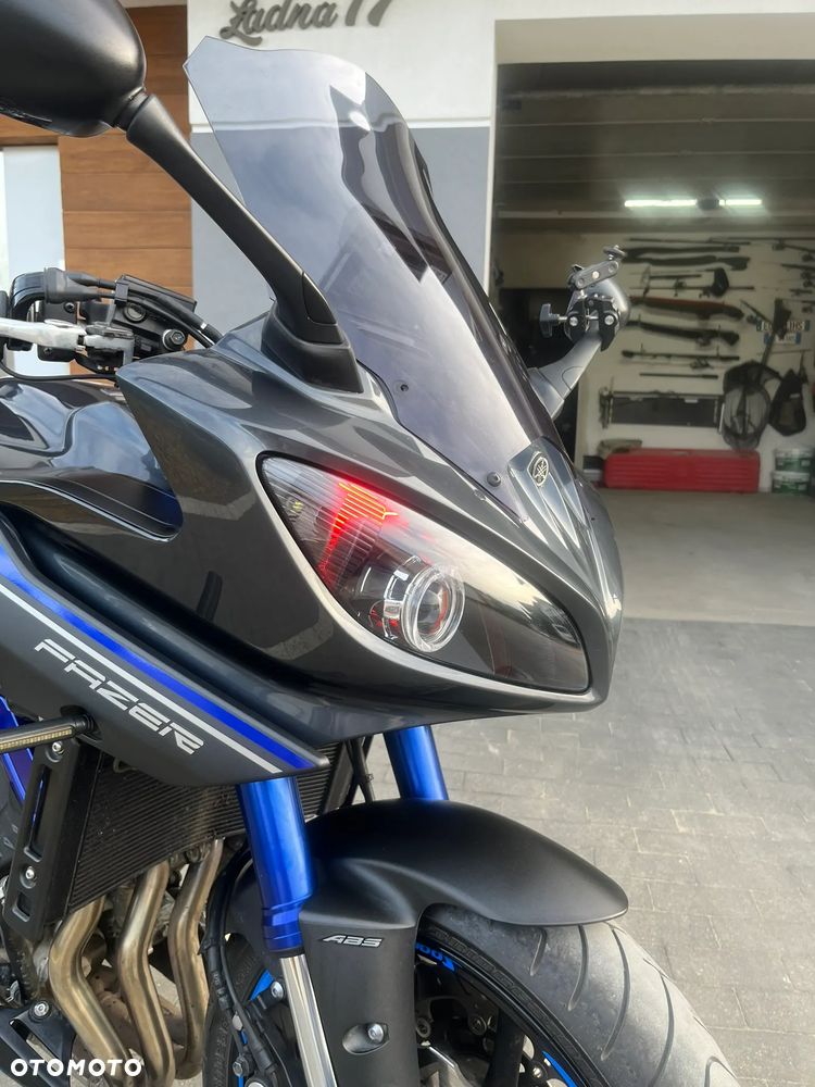 Yamaha FZ8 - 26