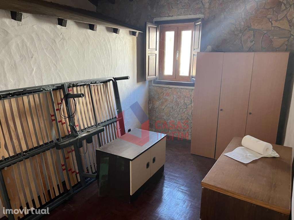 Moradia térrea em Alcaria inserida num terreno com 2200m2 - Grande imagem: 4/21