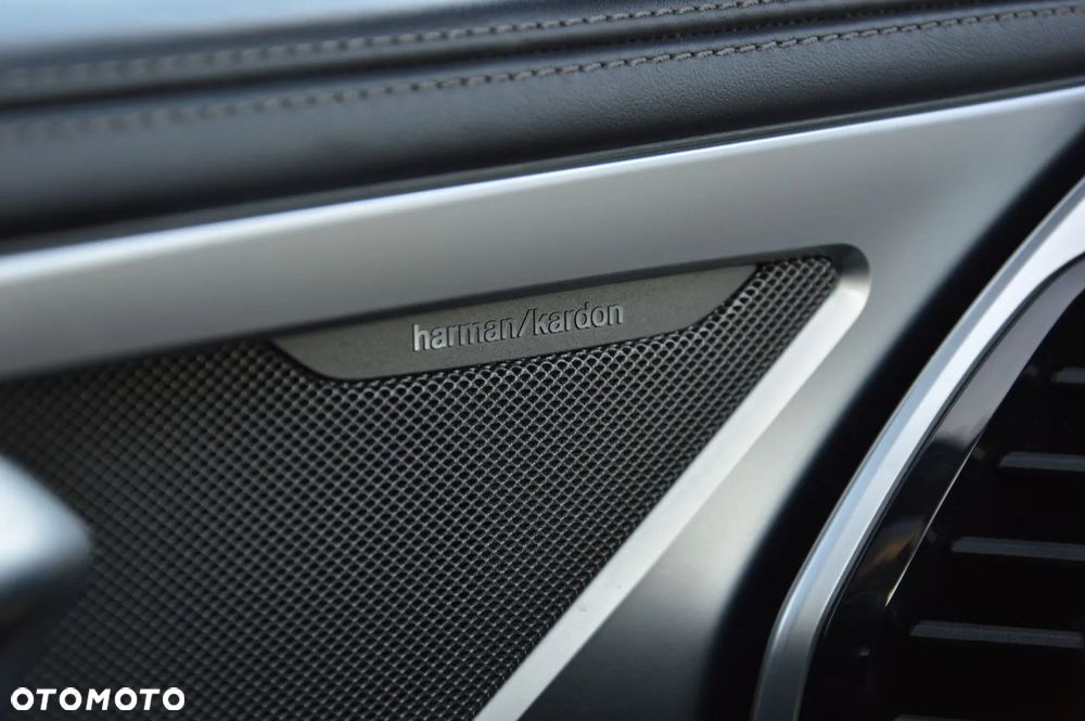 BMW Seria 8 M850i xDrive - 23