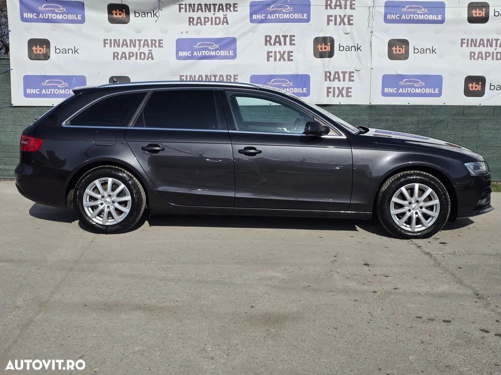 Audi A4 2.0 TDI DPF multitronic Ambiente - 12