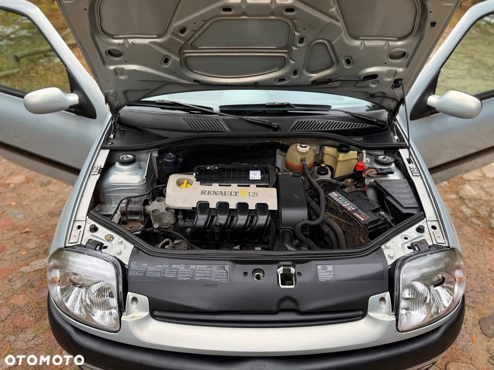 Renault Clio 1.2 16V Authentique - 15