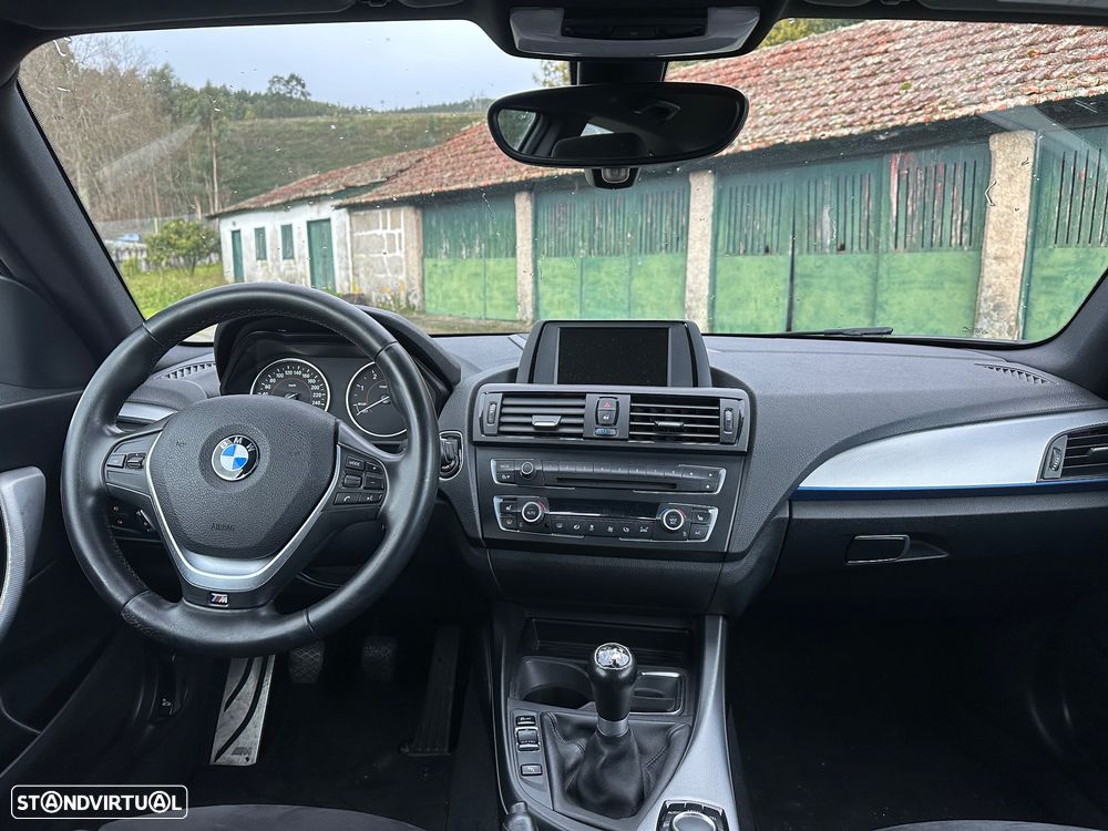 BMW 116 d Pack M - 29