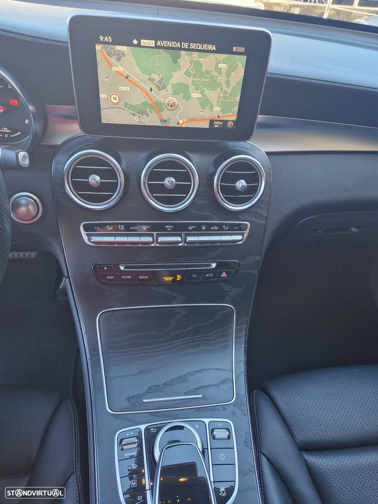 Mercedes-Benz GLC 350 e 4Matic 7G-TRONIC AMG Line - 23