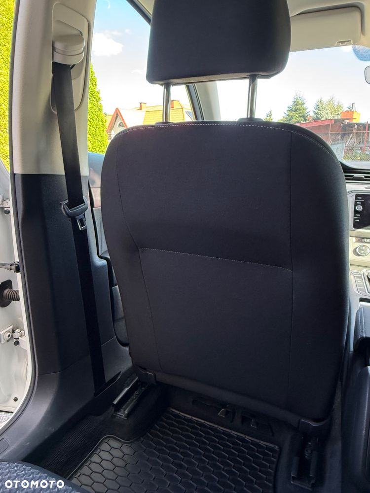 Volkswagen Passat 2.0 TDI BMT Trendline - 20