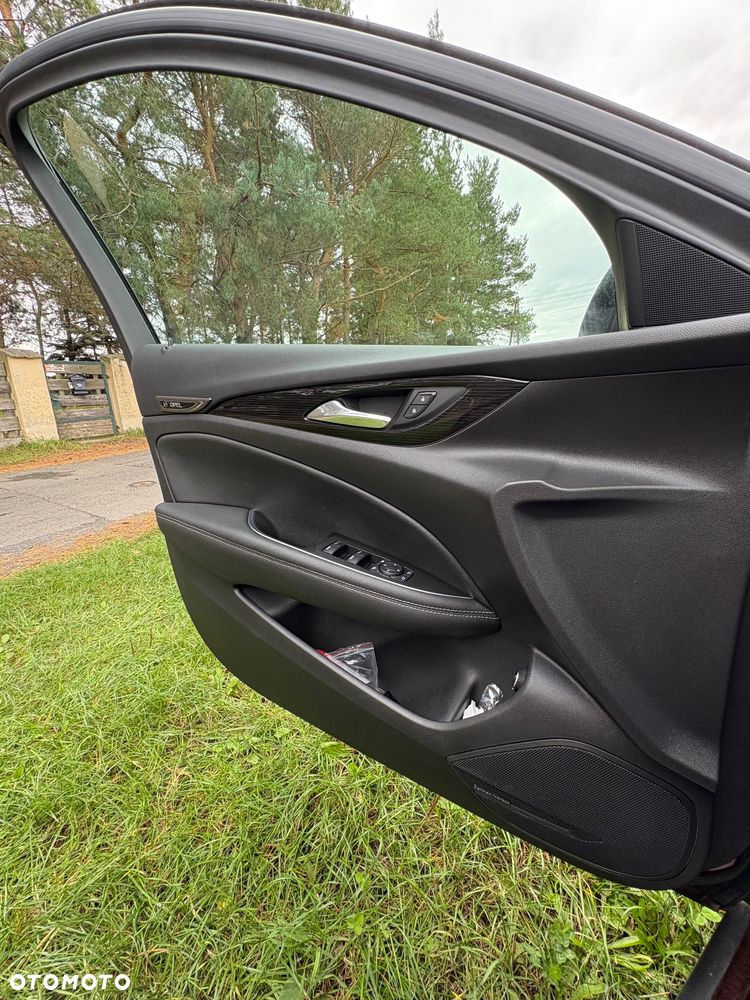 Opel Insignia - 16
