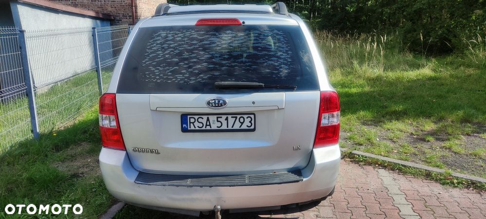 Kia Carnival - 3