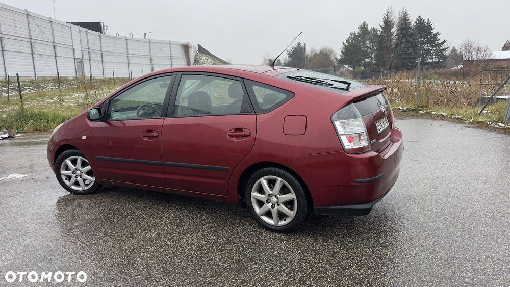 Toyota Prius 1.5 VVT-i Sol - 3