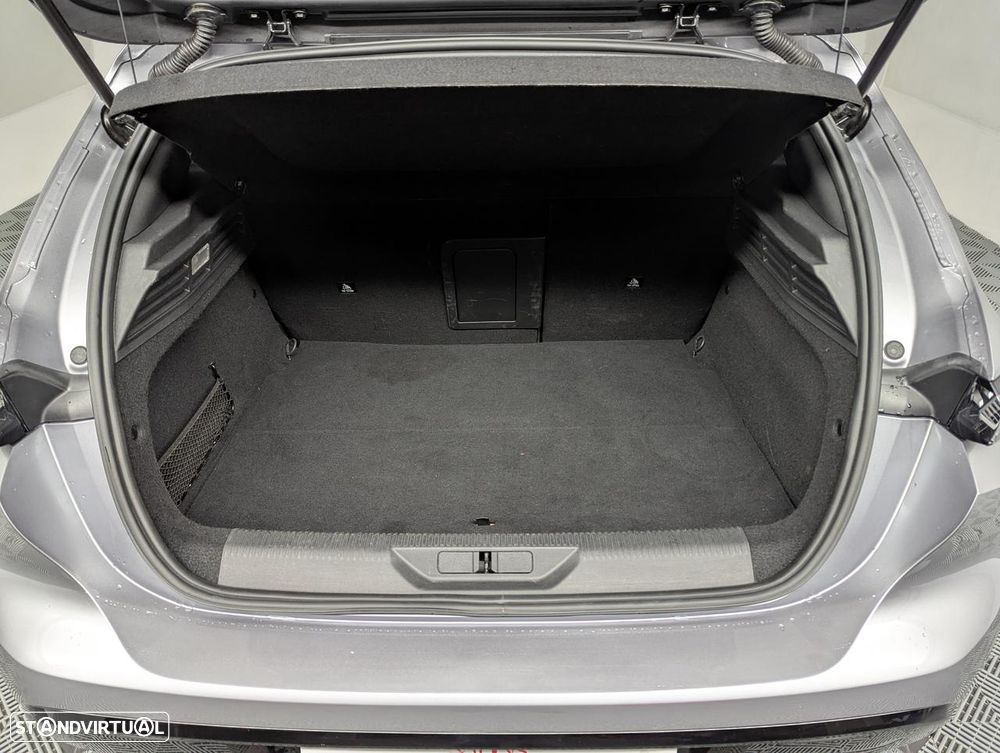 Peugeot 308 1.6 Hybrid GT e-EAT8 - 8
