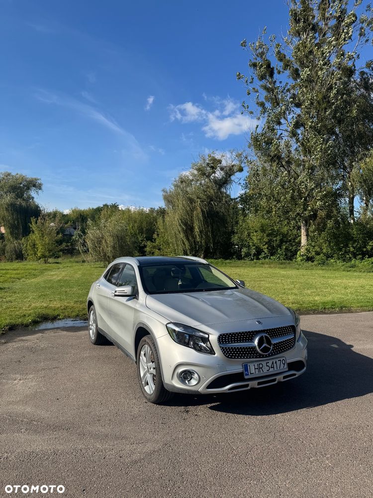 Mercedes-Benz GLA 250 7G-DCT Style - 4