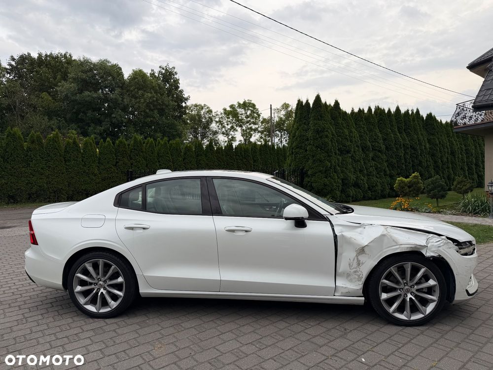 Volvo S60 T5 Momentum Pro - 13