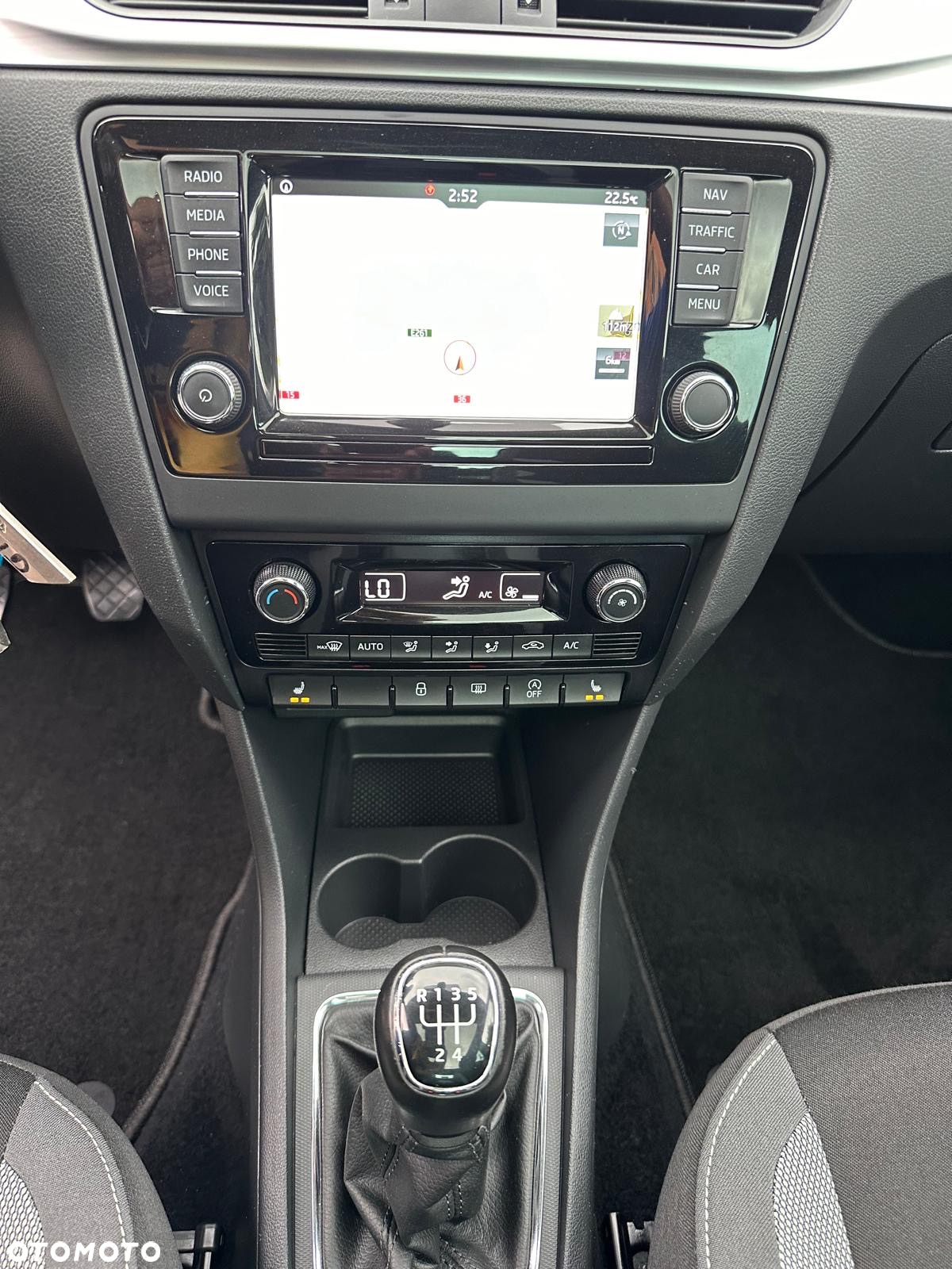 Skoda RAPID 1.0 TSI Ambition - 21