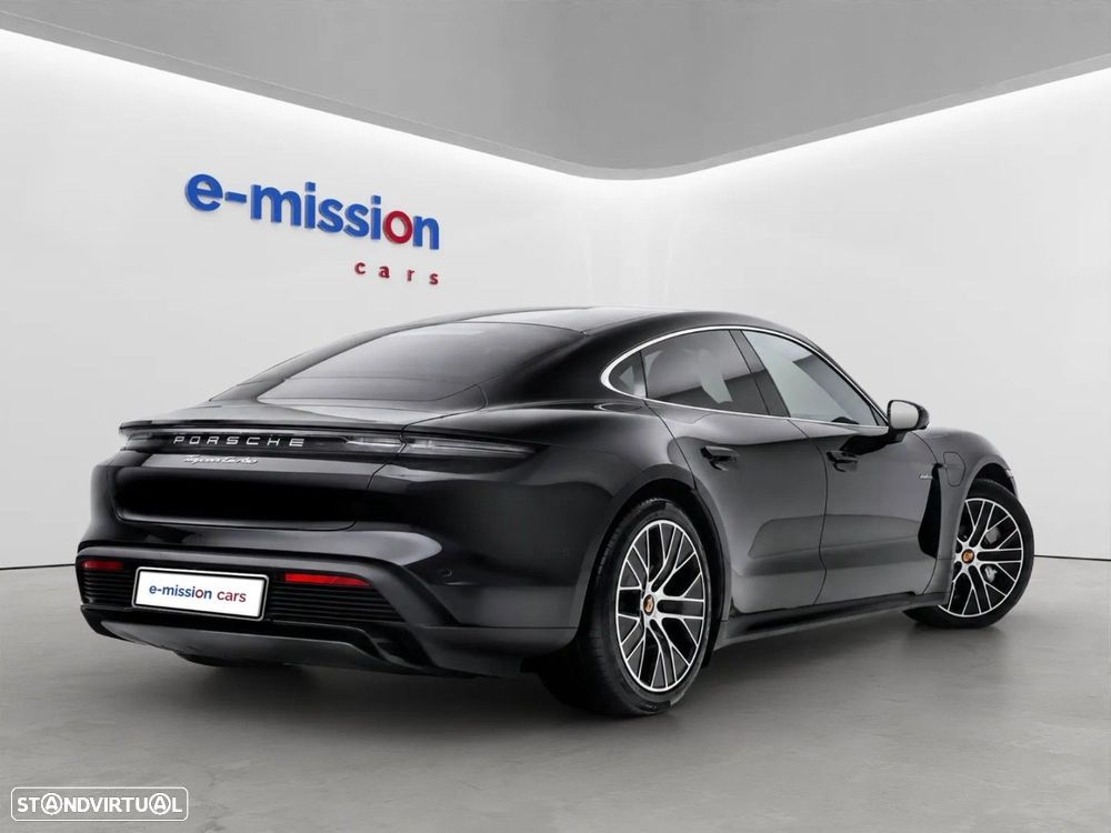 Porsche Taycan Turbo — fotografia 5