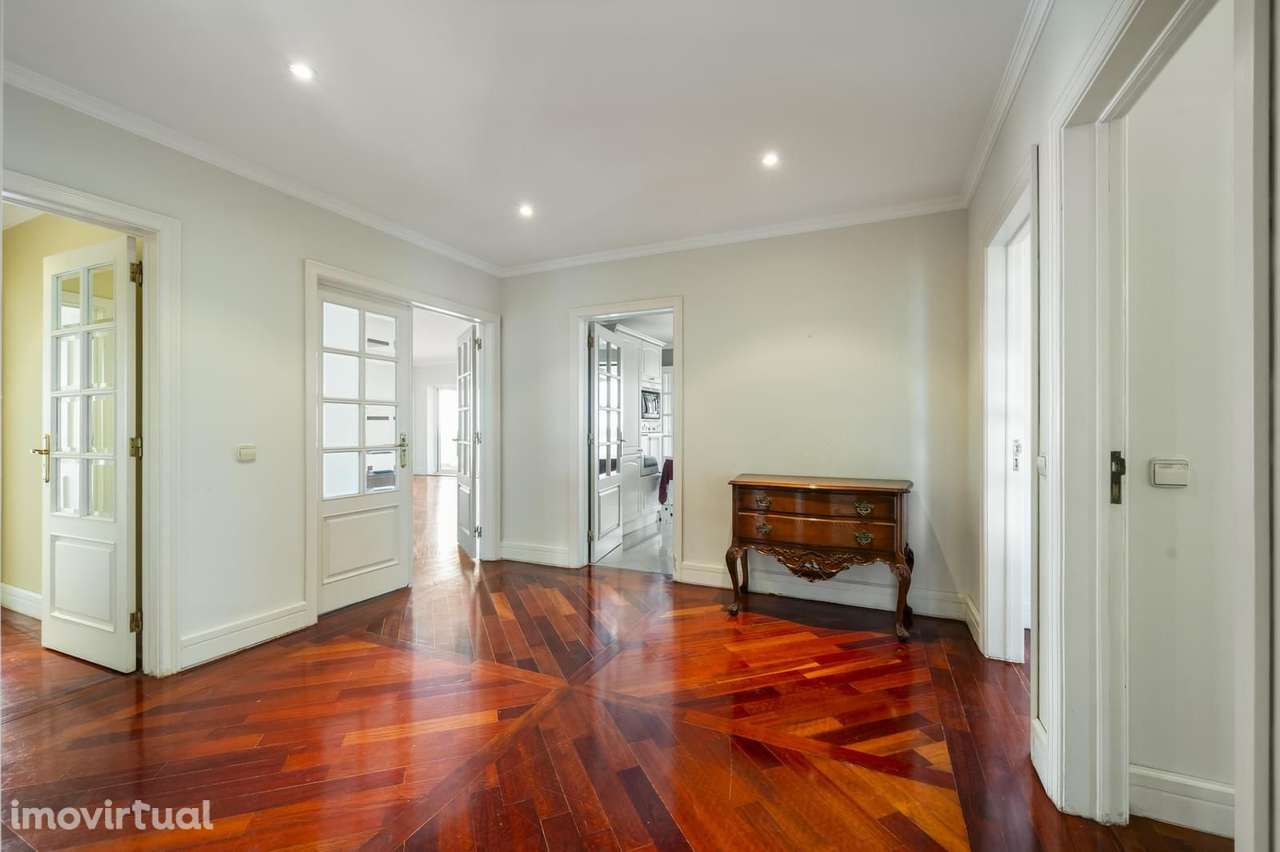 Apartamento T4 com piscina, Monte Estoril, Cascais - Grande imagem: 3/29