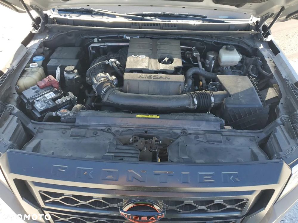 Nissan Frontier - 12