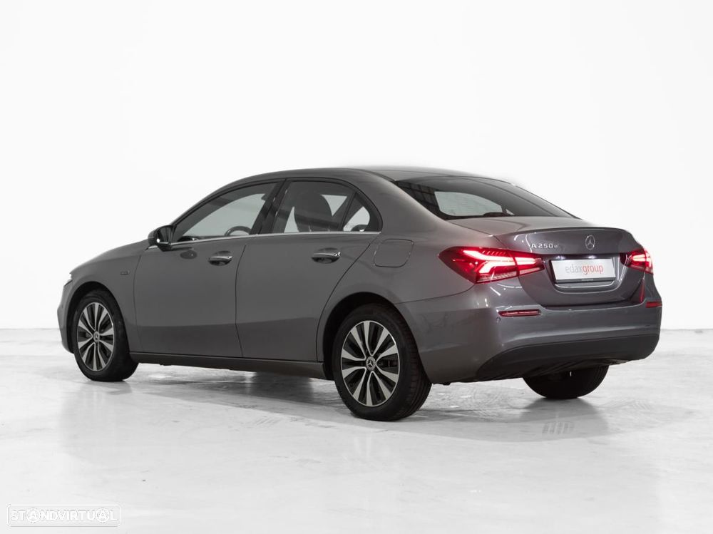 Mercedes-Benz A 250 e 8G-DCT Advanced Progressive - 4